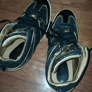 Iam selling baby phat sneakers